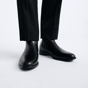 Black Zara boots size 12